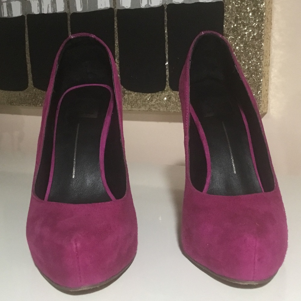 SOLD!!!🤑🎉HP🎉2.12.21🎉Magenta spike platforms 👠 - Picture 2 of 7